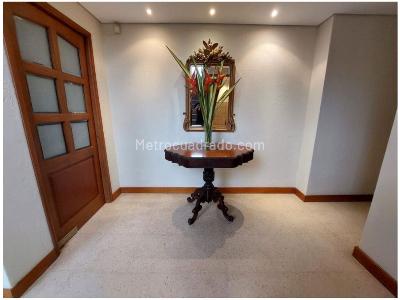 Casa de 4 alcobas en venta en Loma Del Escobero, Envigado, 330 m² · foto 17 de 20
