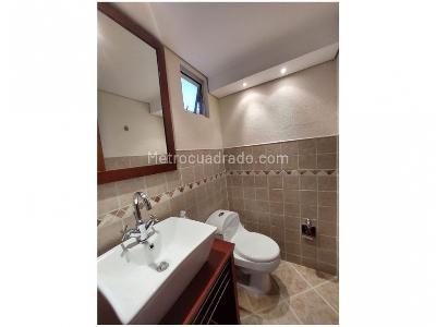 Casa de 4 alcobas en venta en Loma Del Escobero, Envigado, 330 m² · foto 18 de 20