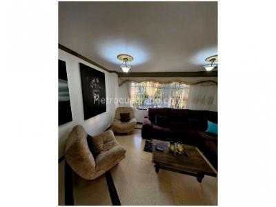 Casa de 4 alcobas en venta en Loma Del Esmeraldal, Envigado, 189 m² · foto 10 de 17