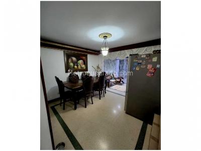 Casa de 4 alcobas en venta en Loma Del Esmeraldal, Envigado, 189 m² · foto 11 de 17