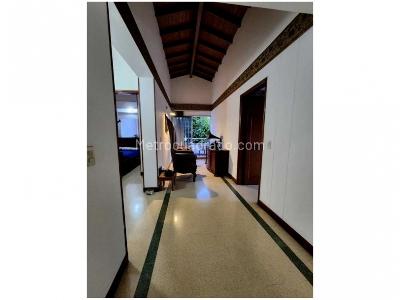 Casa de 4 alcobas en venta en Loma Del Esmeraldal, Envigado, 189 m² · foto 13 de 17