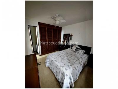 Casa de 4 alcobas en venta en Loma Del Esmeraldal, Envigado, 189 m² · foto 14 de 17