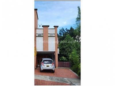 Casa de 4 alcobas en venta en Loma Del Esmeraldal, Envigado, 189 m² · foto 7 de 17