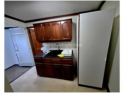 Casa de 4 alcobas en venta en Loma Del Esmeraldal, Envigado, 189 m² · foto 8 de 17
