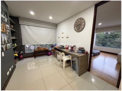 Apartamento de 3 alcobas en venta en Provenza, Medellín, 151 m² · foto 15 de 20