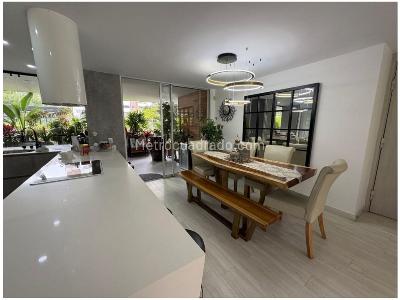Apartamento en venta en Castropol, Medellín · foto 4 de 17