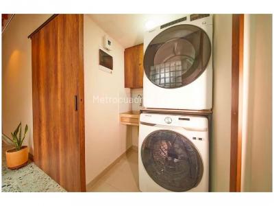 Casa de 5 alcobas en venta en Estadio, Medellín, 256 m² · foto 10 de 12