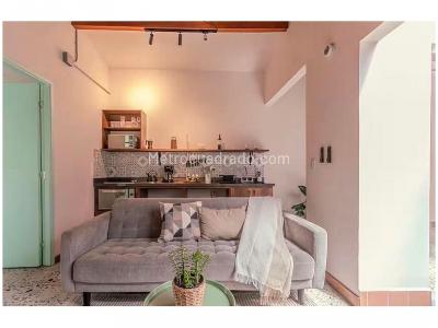 Casa de 5 alcobas en venta en Estadio, Medellín, 256 m² · foto 3 de 12