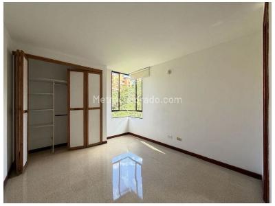 Casa en venta en Malibu, Medellín · foto 8 de 9