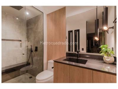 Apartamento de 2 alcobas en venta en El Poblado, Medellín, 130 m² · foto 8 de 20