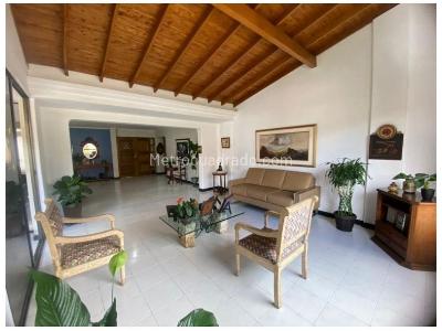 Apartamento de 4 alcobas en venta en Ciudad Del Rio, Medellín, 270 m² · foto 3 de 16