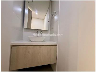 Apartamento de 3 alcobas en venta en Loma De Las Brujas, Envigado, 147 m² · foto 11 de 20