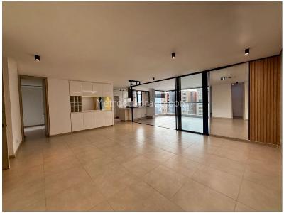 Apartamento de 3 alcobas en venta en Loma De Las Brujas, Envigado, 147 m² · foto 12 de 20
