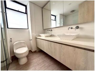 Apartamento de 3 alcobas en venta en Loma De Las Brujas, Envigado, 147 m² · foto 16 de 20