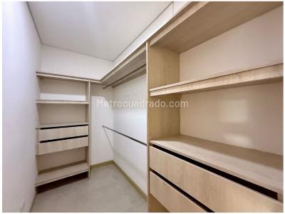 Apartamento de 3 alcobas en venta en Loma De Las Brujas, Envigado, 147 m² · foto 19 de 20