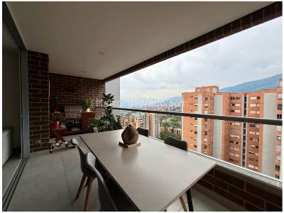 Apartamento de 2 alcobas en venta en Loma De Las Brujas, Envigado, 96 m² · foto 10 de 19