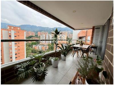 Apartamento de 2 alcobas en venta en Loma De Las Brujas, Envigado, 96 m² · foto 12 de 19