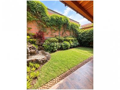 Casa de 4 alcobas en venta en Loma Del Escobero, Envigado, 182 m² · foto 5 de 20