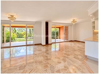 Casa de 4 alcobas en venta en Loma Del Escobero, Envigado, 182 m² · foto 13 de 20