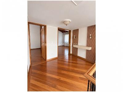 Casa de 4 alcobas en venta en Loma Del Escobero, Envigado, 182 m² · foto 17 de 20