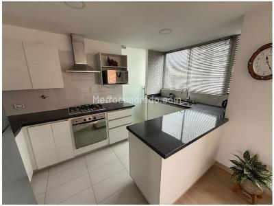 Apartamento en venta en Castropol, Medellín · foto 4 de 16