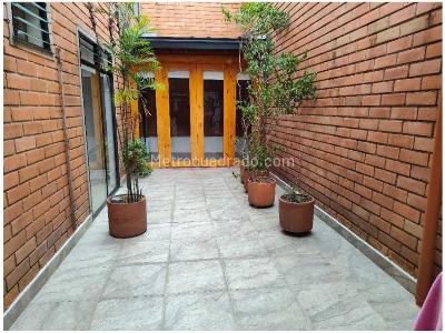 Apartamento de 3 alcobas en venta en Alameda, Medellín, 162 m² · foto 2 de 19