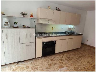 Apartamento de 3 alcobas en venta en Alameda, Medellín, 162 m² · foto 3 de 19