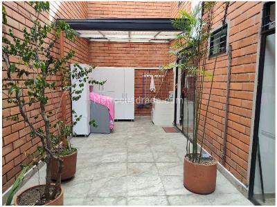 Apartamento de 3 alcobas en venta en Alameda, Medellín, 162 m² · foto 4 de 19