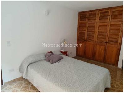 Apartamento de 3 alcobas en venta en Alameda, Medellín, 162 m² · foto 9 de 19