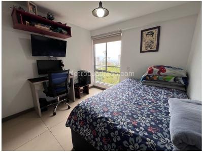 Apartamento de 3 alcobas en venta en Loma De Las Brujas, Envigado, 92 m² · foto 16 de 20