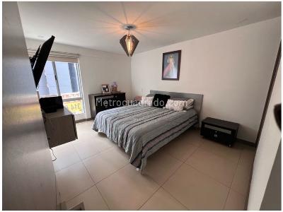 Apartamento de 3 alcobas en venta en Loma De Las Brujas, Envigado, 92 m² · foto 18 de 20