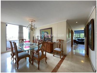 Apartamento de 3 alcobas en venta en Los Balsos, Medellín, 177 m² · foto 2 de 6