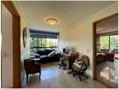 Apartamento de 3 alcobas en venta en Los Balsos, Medellín, 177 m² · foto 5 de 6