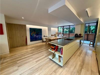 Apartamento de 3 alcobas en venta en El Poblado, Medellín, 130 m² · foto 4 de 12