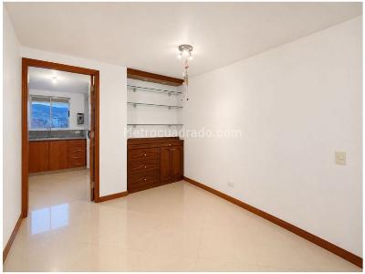 Apartamento de 3 alcobas en venta en Laureles, Medellín, 100 m² · foto 4 de 10