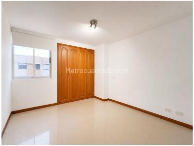 Apartamento de 3 alcobas en venta en Laureles, Medellín, 100 m² · foto 5 de 10