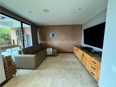 Apartamento de 2 alcobas en venta en El Poblado, Medellín, 447 m² · foto 5 de 12