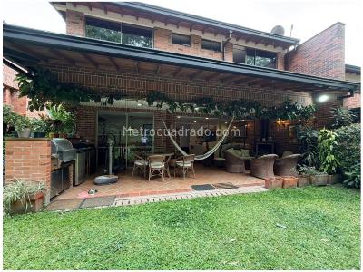 Casa de 4 alcobas en venta en Altos Del Poblado, Medellín, 330 m² · foto 6 de 19