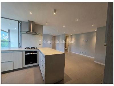 Apartamento de 2 alcobas en venta en Avenida Las Palmas, Medellín, 80 m² · foto 1 de 20