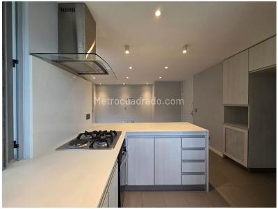 Apartamento de 2 alcobas en venta en Avenida Las Palmas, Medellín, 80 m² · foto 2 de 20