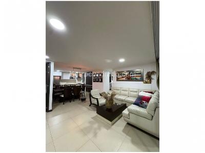 Apartamento de 3 alcobas en venta en Loma De Las Brujas, Envigado, 122 m² · foto 1 de 17