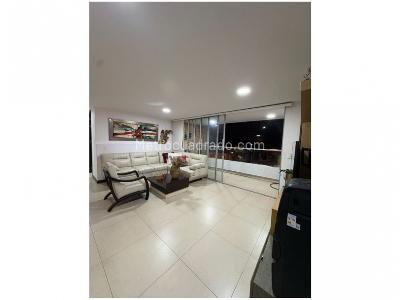 Apartamento de 3 alcobas en venta en Loma De Las Brujas, Envigado, 122 m² · foto 2 de 17