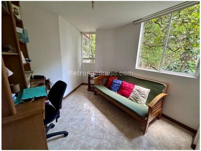 Apartamento de 3 alcobas en venta en La Frontera, Medellín, 89 m² · foto 10 de 19