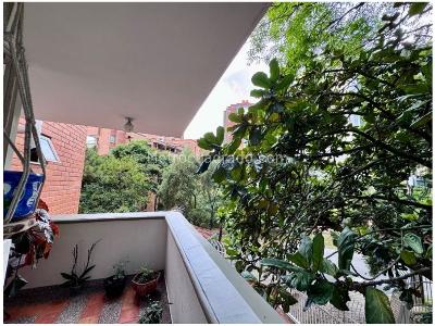 Apartamento de 3 alcobas en venta en La Frontera, Medellín, 89 m² · foto 2 de 19