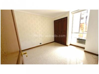 Apartamento de 3 alcobas en venta en Conquistadores, Medellín, 100 m² · foto 13 de 17