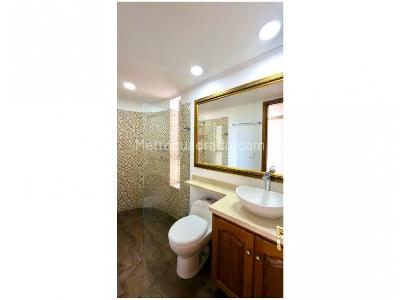 Apartamento de 3 alcobas en venta en Conquistadores, Medellín, 100 m² · foto 15 de 17