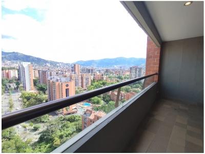 Apartamento de 3 alcobas en venta en La Frontera, Medellín, 113 m² · foto 2 de 16