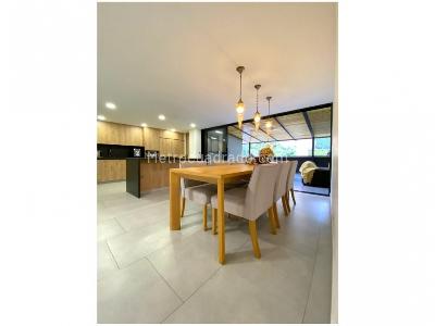 Apartamento de 3 alcobas en venta en La Tomatera, Medellín, 195 m² · foto 2 de 16
