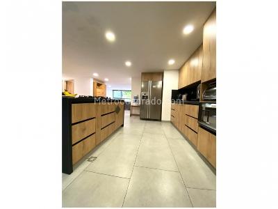 Apartamento de 3 alcobas en venta en La Tomatera, Medellín, 195 m² · foto 4 de 16
