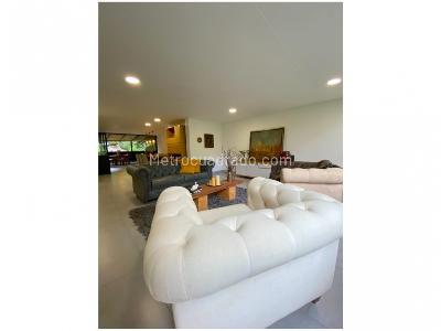 Apartamento de 3 alcobas en venta en La Tomatera, Medellín, 195 m² · foto 8 de 16